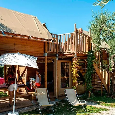 Vacanze Glamping Boutique Campsite San Felice del Benaco