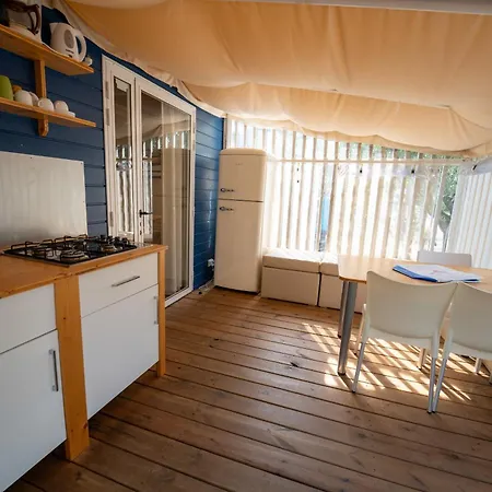 Campsite Vacanze Glamping Boutique *